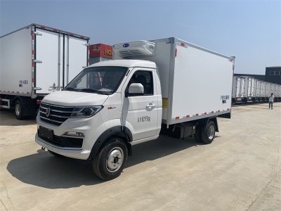 國六 金杯T50S后雙輪3.5米冷藏車(chē)
