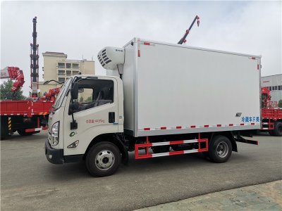 國六 江鈴凱運4.2米肉鉤冷藏車(chē)